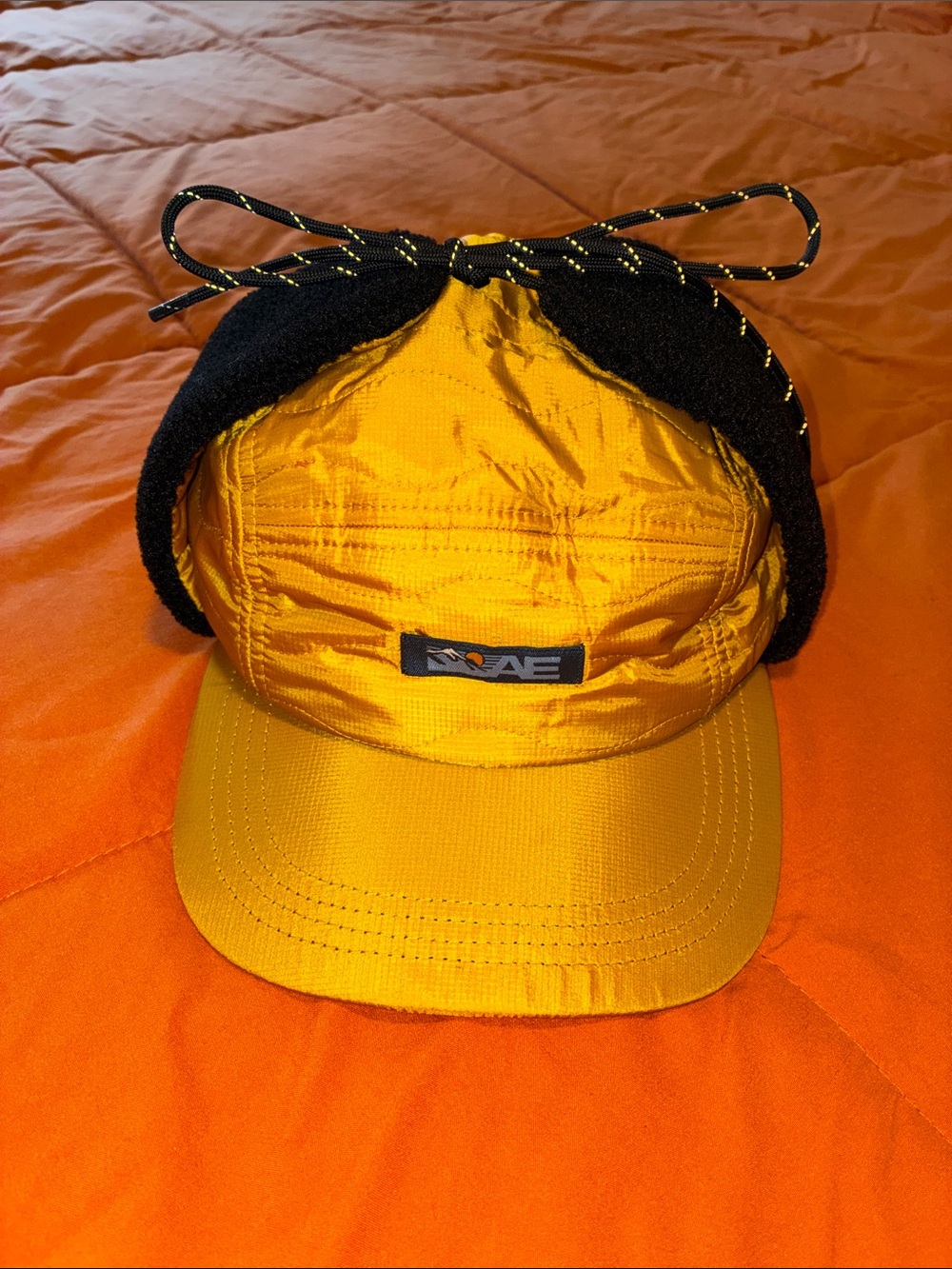 Mens American Eagle Yellow and Black Earflap Winter Hat
